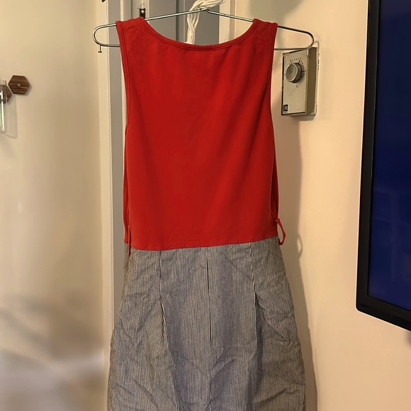 Women’s Dress with Belt Loops! - Picture 4 of 4